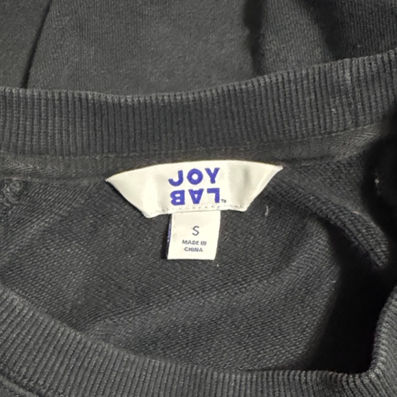 Distressed Black Crop Sweatshirt by JoyLab Size Small - Picture 8 of 9